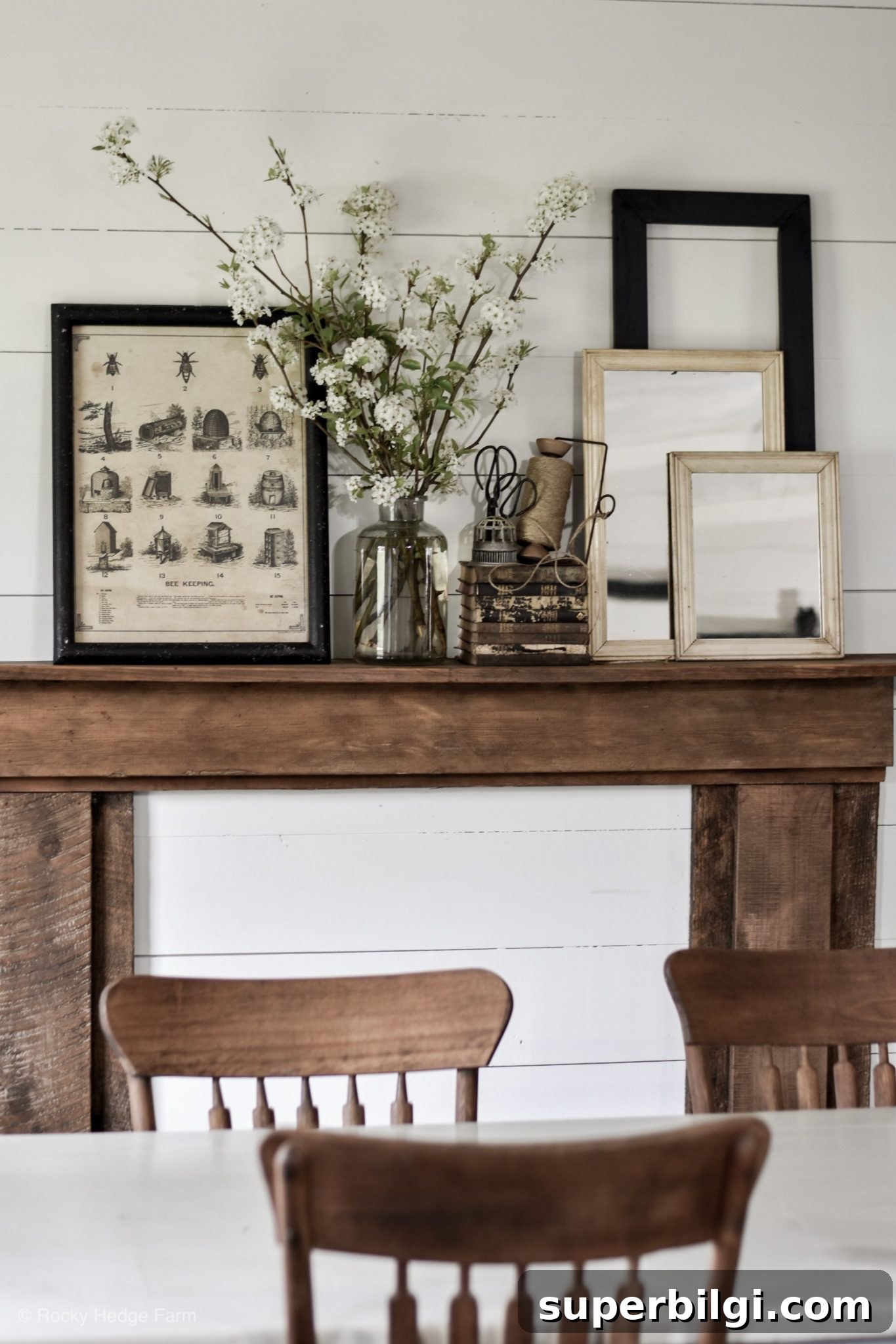 25 Spring Mantel Decor Ideas to Refresh Your Home 25 Vintage fireplace mantel decorations with layered mirrors and other vintage pieces