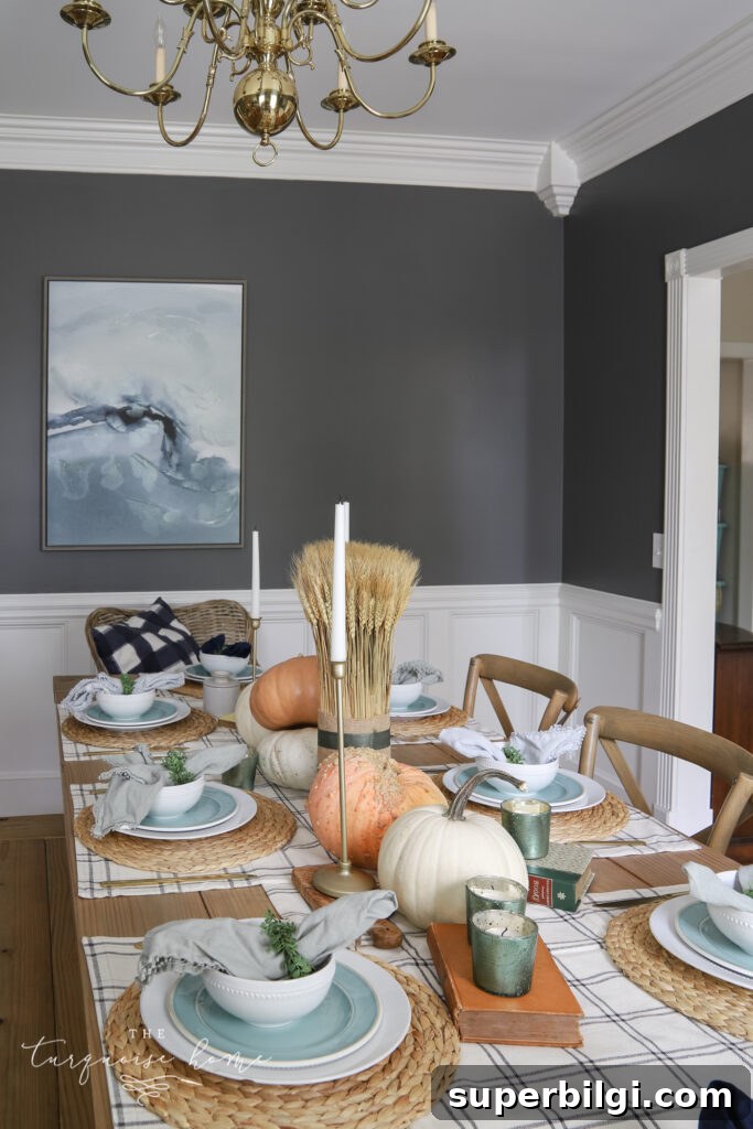Casual Friendsgiving: Hosting Tips and Decor Ideas 10 cozy fall dining room decor
