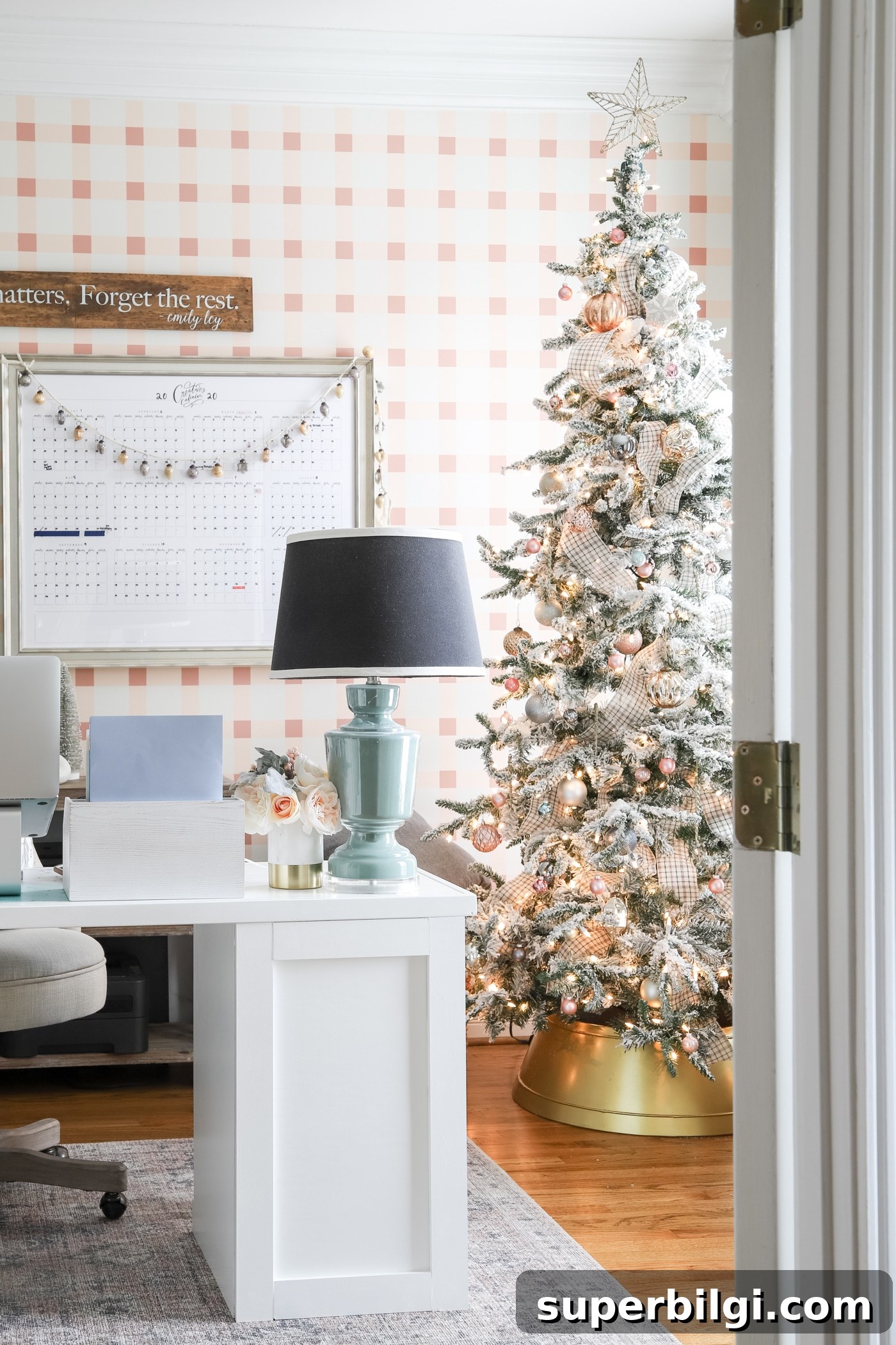 Christmas Tree Collar Ideas 2025: Creative and Festive 7 Pretty Plaid Office at Christmas