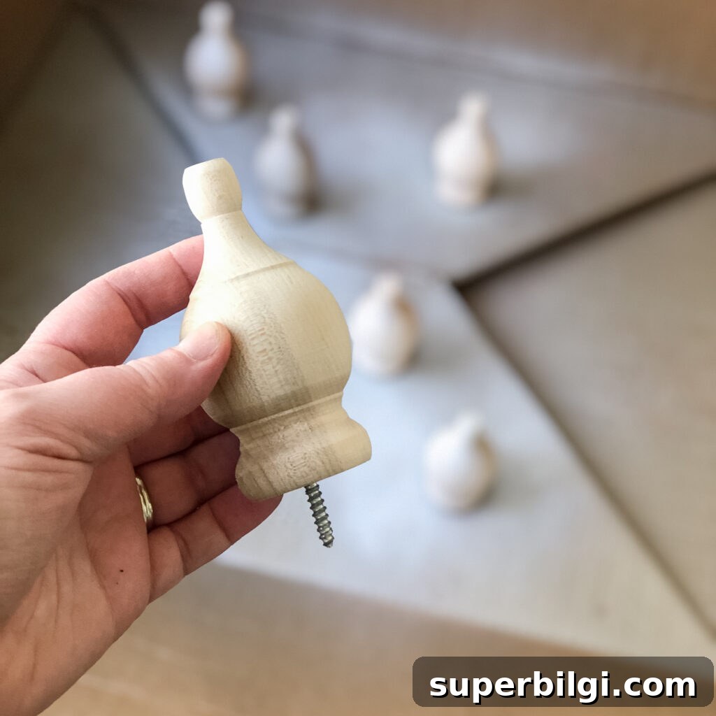 Wooden Finial Ornament Tutorial for Home Decor 4 DIY Wooden Finial Christmas Ornaments