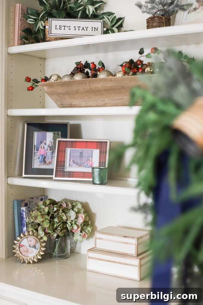 Traditional Christmas Living Room Decor Ideas for 2020 14 Built-In Christmas Shelves