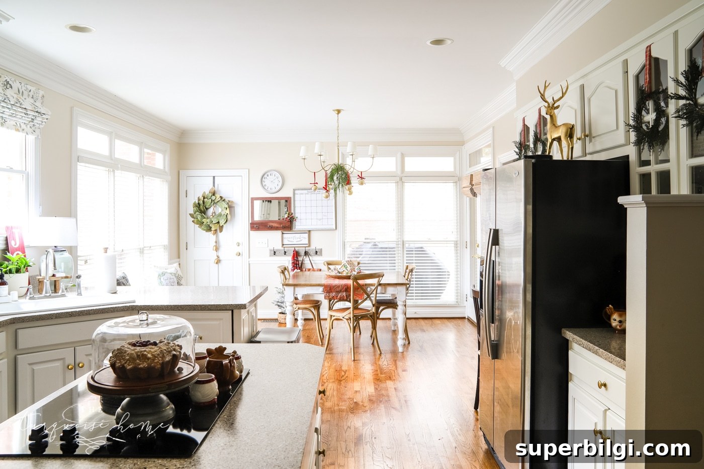 Transform Your Kitchen for Christmas in 3 Steps 3 Traditional Kitchen at Christmas