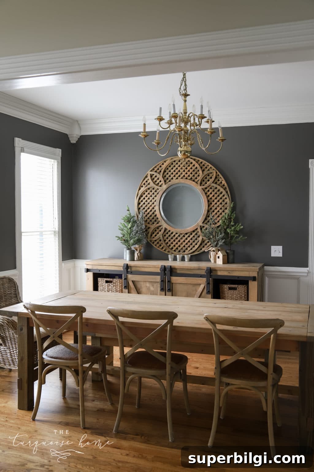 Dining Room with dark gray walls in eggshell finish