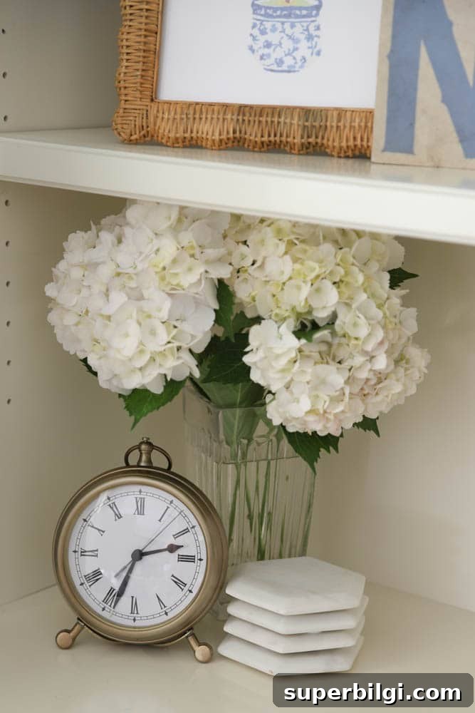 Lemon Tree and Ginger Jar: Free Summer Printables 5 White hydrangeas for summer decor