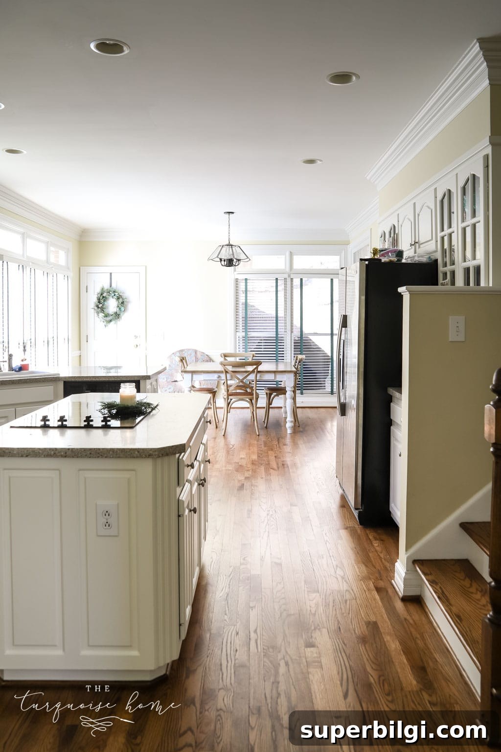 Traditional Eat-In Kitchen Renovation Ideas 4 Large kitchen in the new house with working island.