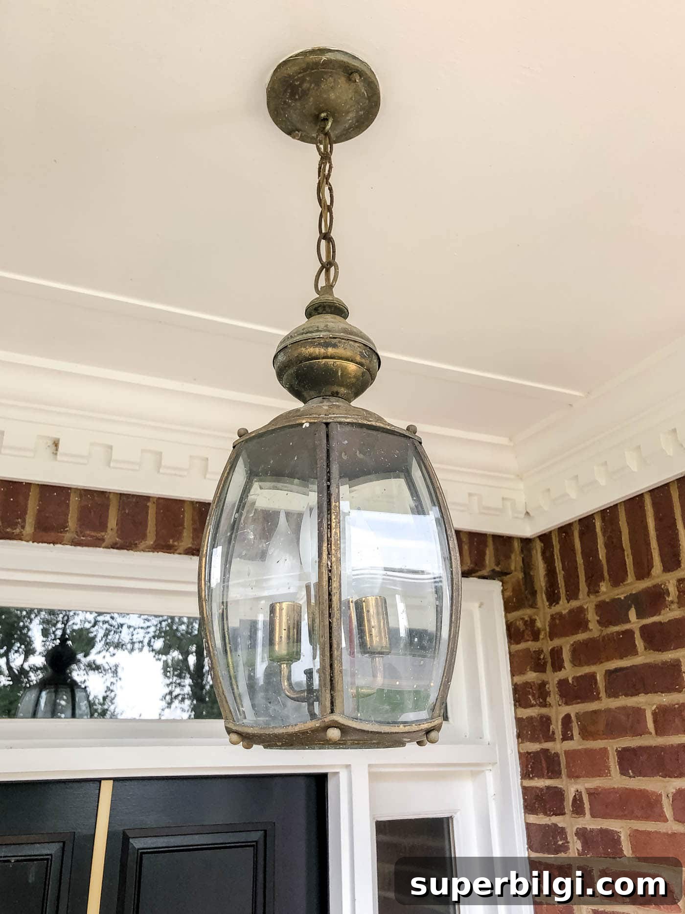 Boost Your Home's Curb Appeal With Front Yard Upgrades 8 Old Lantern