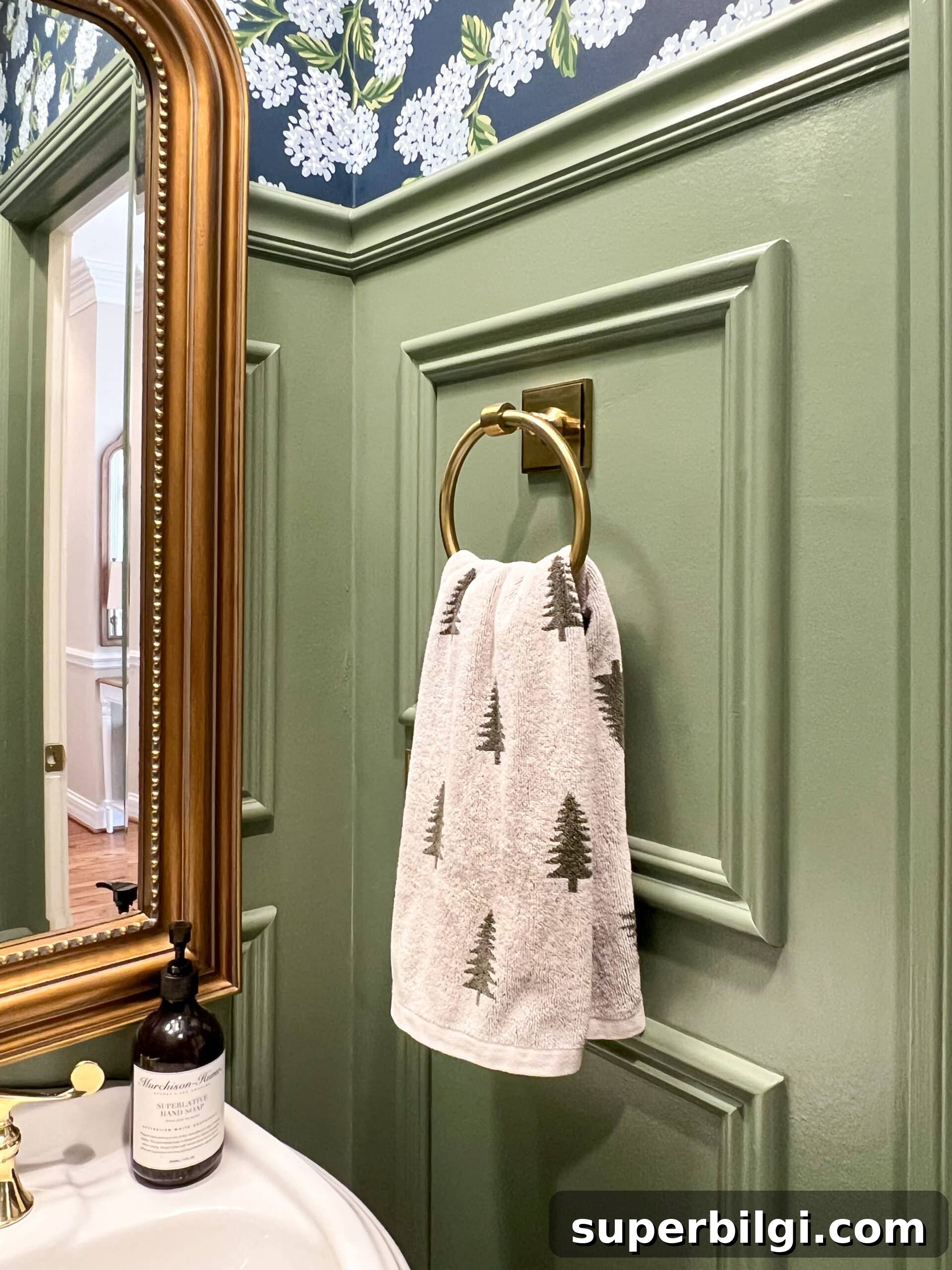 Holiday Shopping Strategies to Save Time and Money 4 pine tree towel