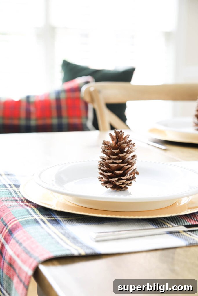 Cozy Plaid Christmas Kitchen Decor Ideas 10 Tartan Table Runner