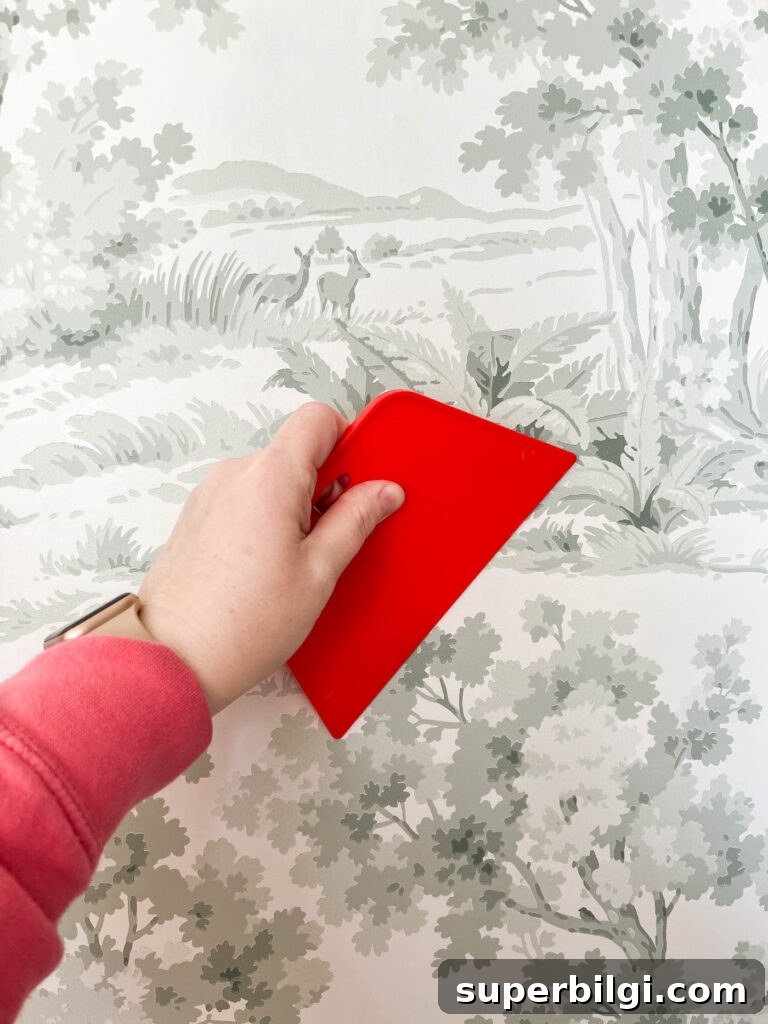 How to Install Paste-the-Wall Wallpaper 4 Wallpaper smoothing tool