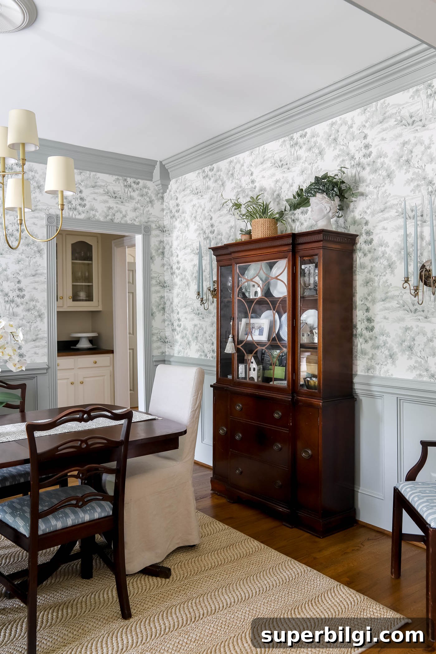 Sisal Rug in Dining Room