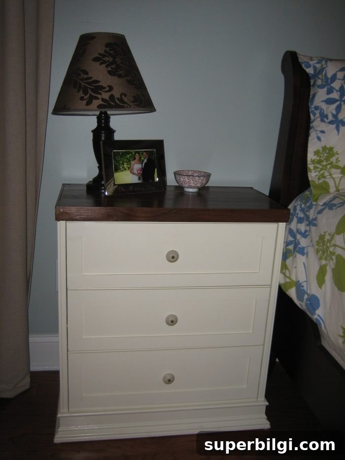 IKEA RAST Nightstand Hack: DIY Stylish Bedroom Makeover 12 Amazing!!! Take a $35 IKEA Rast dresser and a little molding, paint and elbow grease and you'll have a pretty, customized night stand! IKEA Rast Hack Night Stands