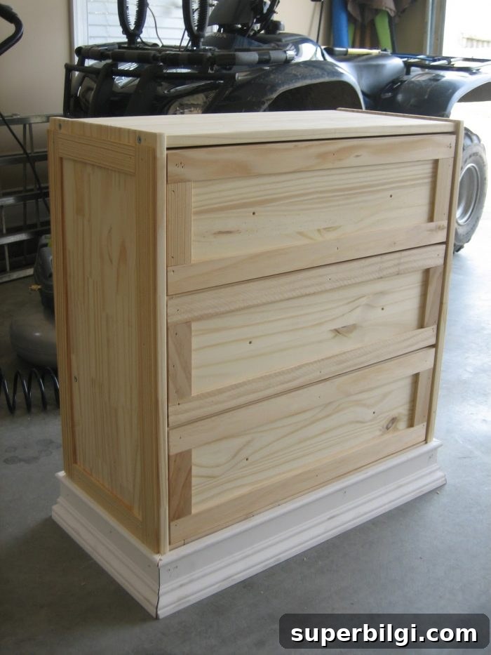 IKEA RAST Nightstand Hack: DIY Stylish Bedroom Makeover 7 Amazing!!! Take a $35 IKEA Rast dresser and a little molding, paint and elbow grease and you'll have a pretty, customized night stand! IKEA Rast Hack Night Stands