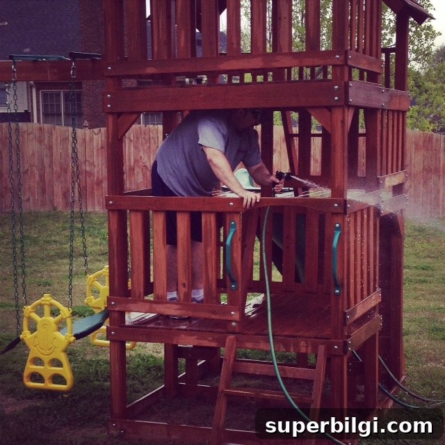 5 Steps to Stain Outdoor Wood for Decks, Fences and Sheds 6 5 Easy Steps to Stain an Outdoor Structure {like a play set or deck} via TheTurquoiseHome.com