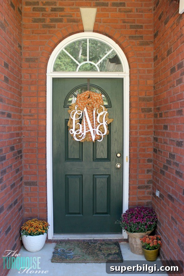 Turquoise and Orange Fall Home Tour: Warm Autumn Decor Ideas 2 Turquoise and Orange Fall Home Tour | TheTurquoiseHome.com