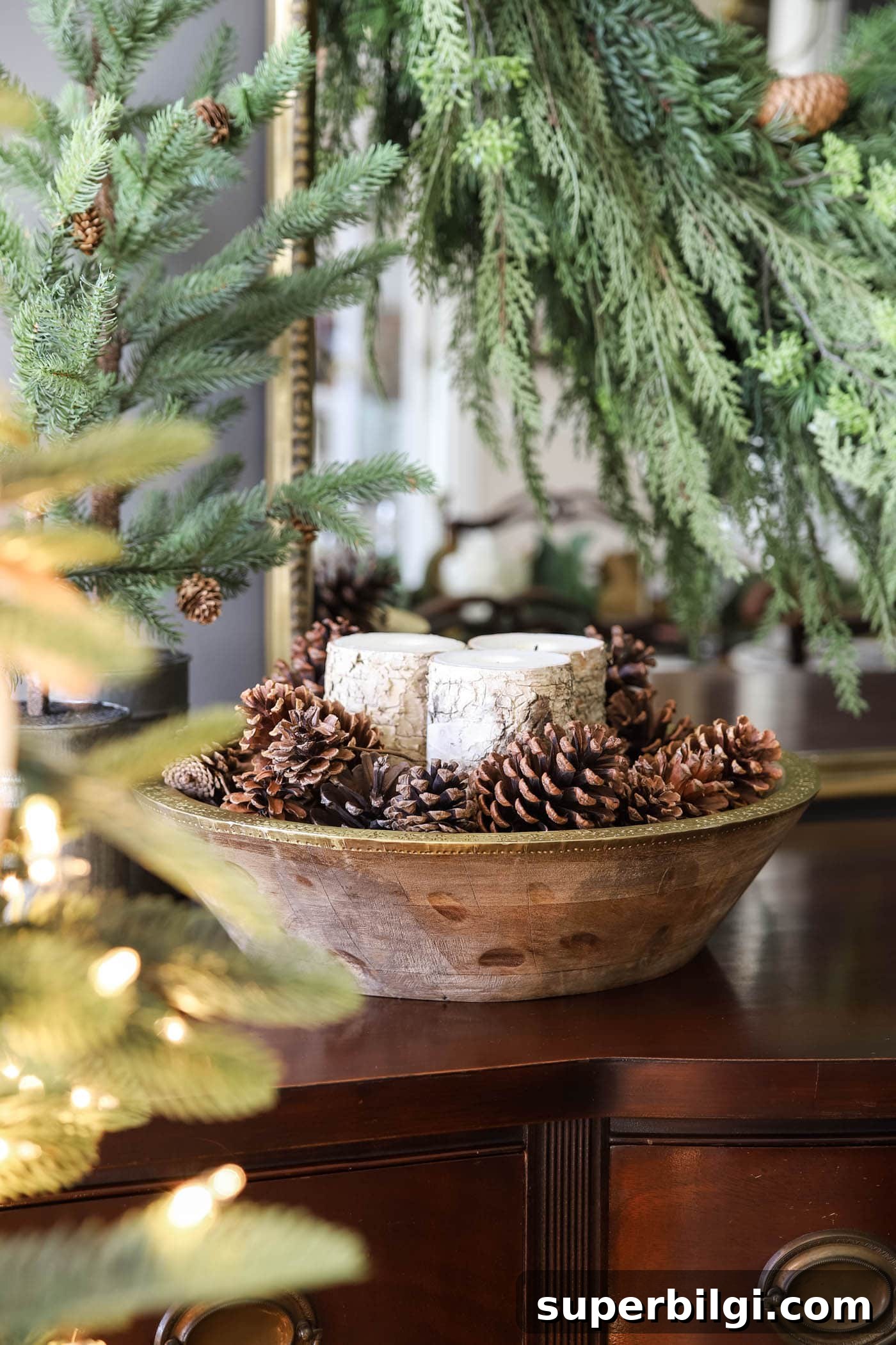Winter Decor Ideas for Christmas 16 Wooden Bowl with Gold Gilded Edges