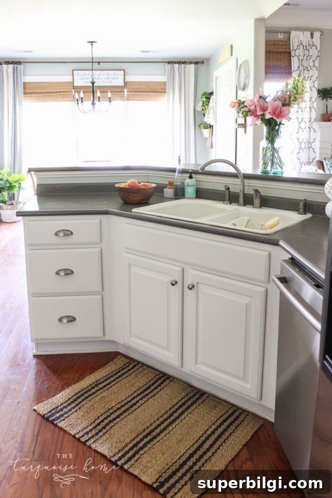 Where to Place Cabinet Knobs: Precise Measurements 9 Painted White Kitchen Cabinets