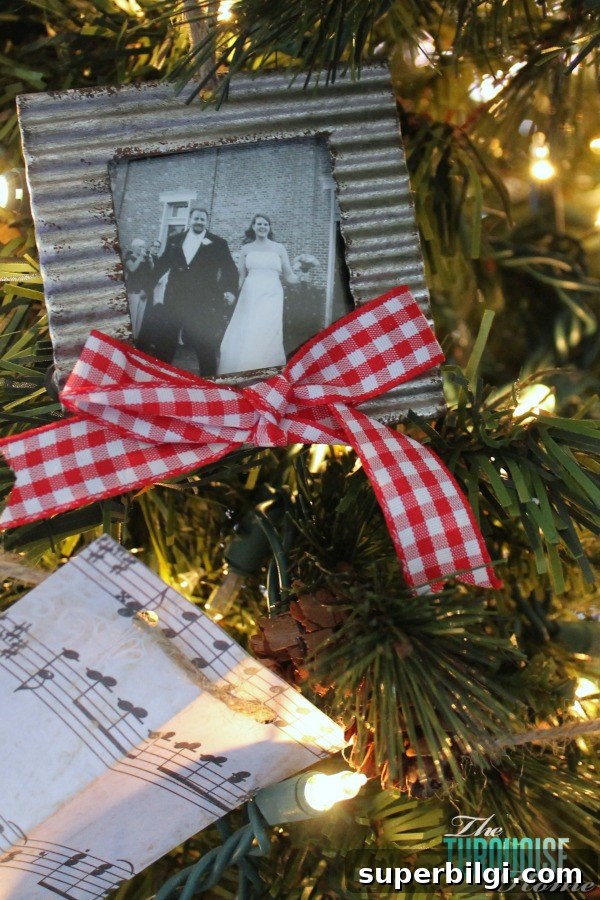 Rustic Glam Glittery Christmas Tree | TheTurquoiseHome.com