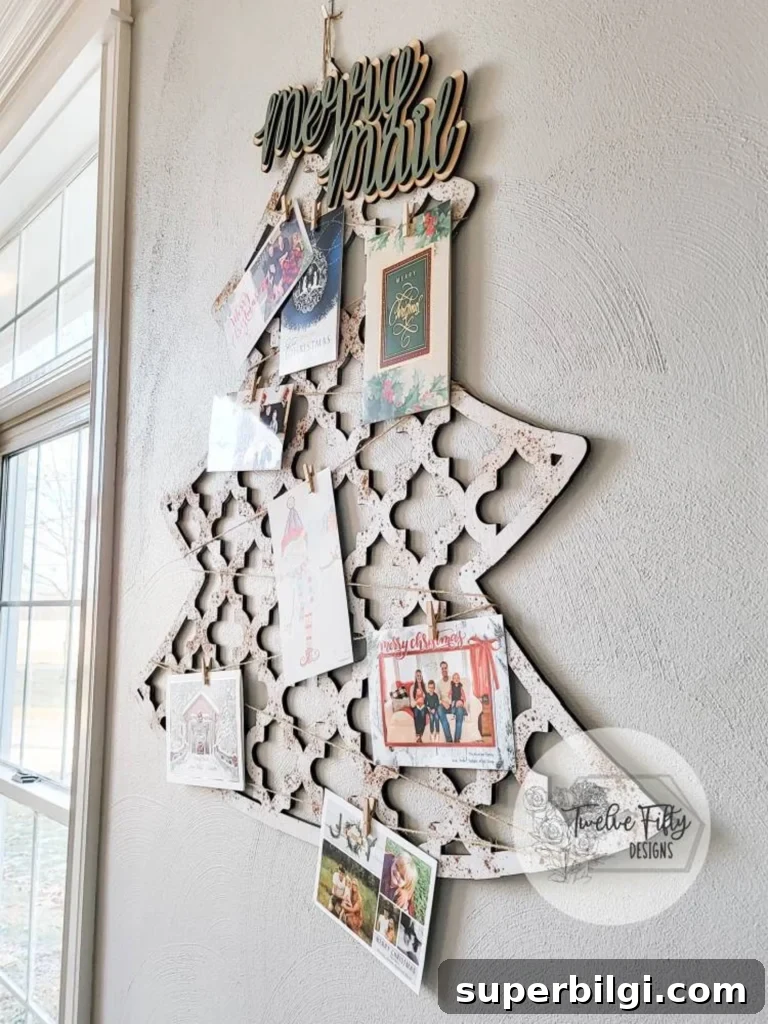 Tree Lattice Christmas Card Display