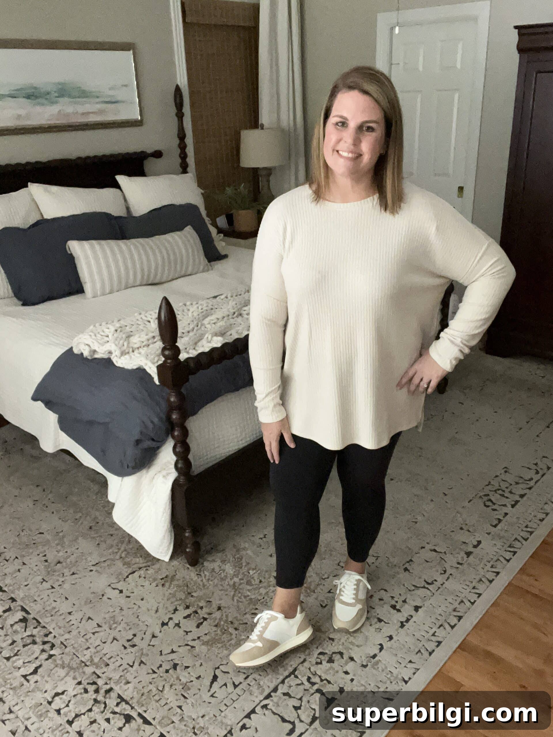 Early Fall Tops and Sweaters to Wear Now 8 casual fall tunic with leggings and running shoes