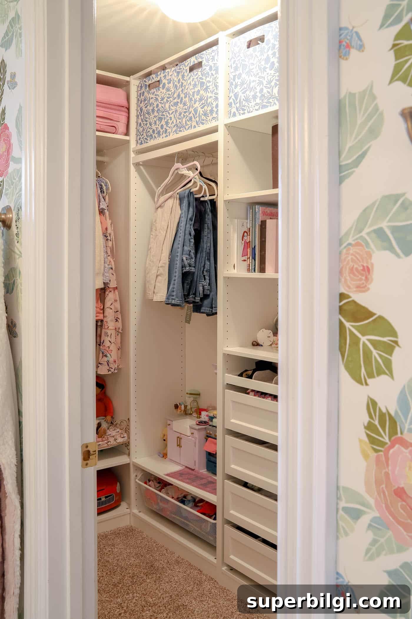 Teen Girl Bedroom Ideas: 10+ Stylish Tips and Tricks 7 teen girl IKEA pax closet system