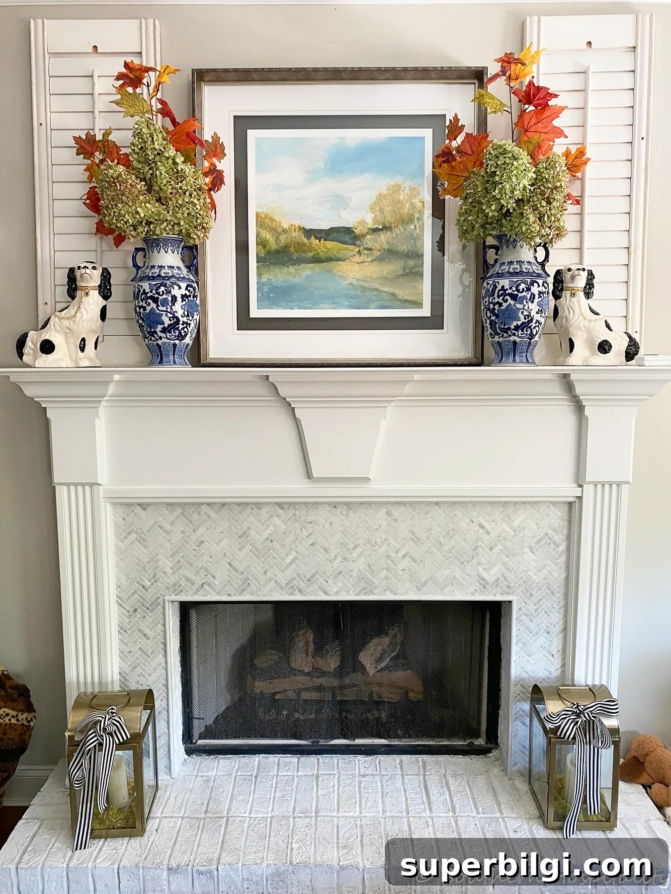 Fall Plate Display Ideas, Free Pumpkin Printables and Cozy Kitchen 10 fall mantel ideas