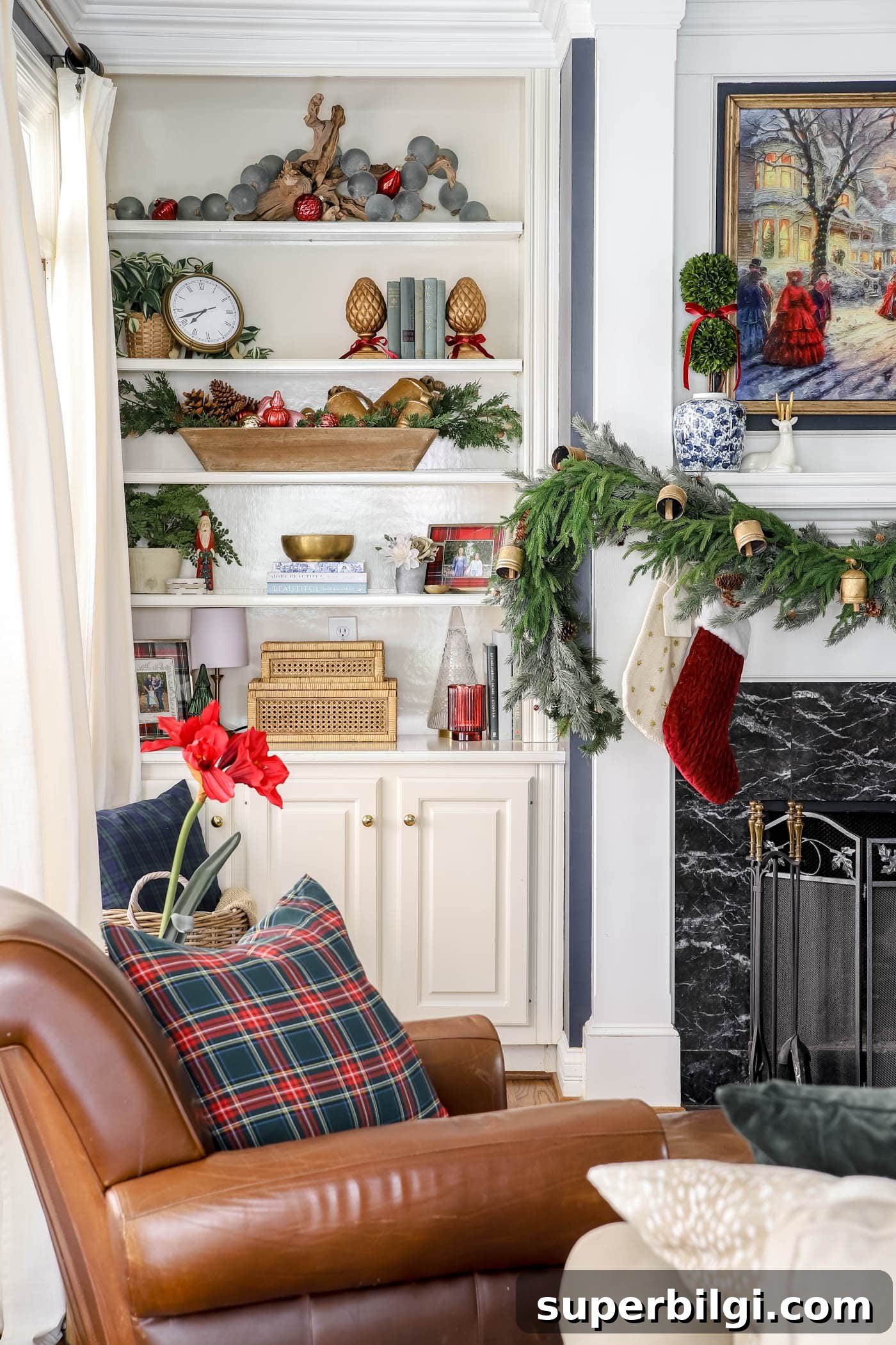 Classic Ralph Lauren Christmas Decor Ideas for Your Home 7 red christmas bookshelf decor