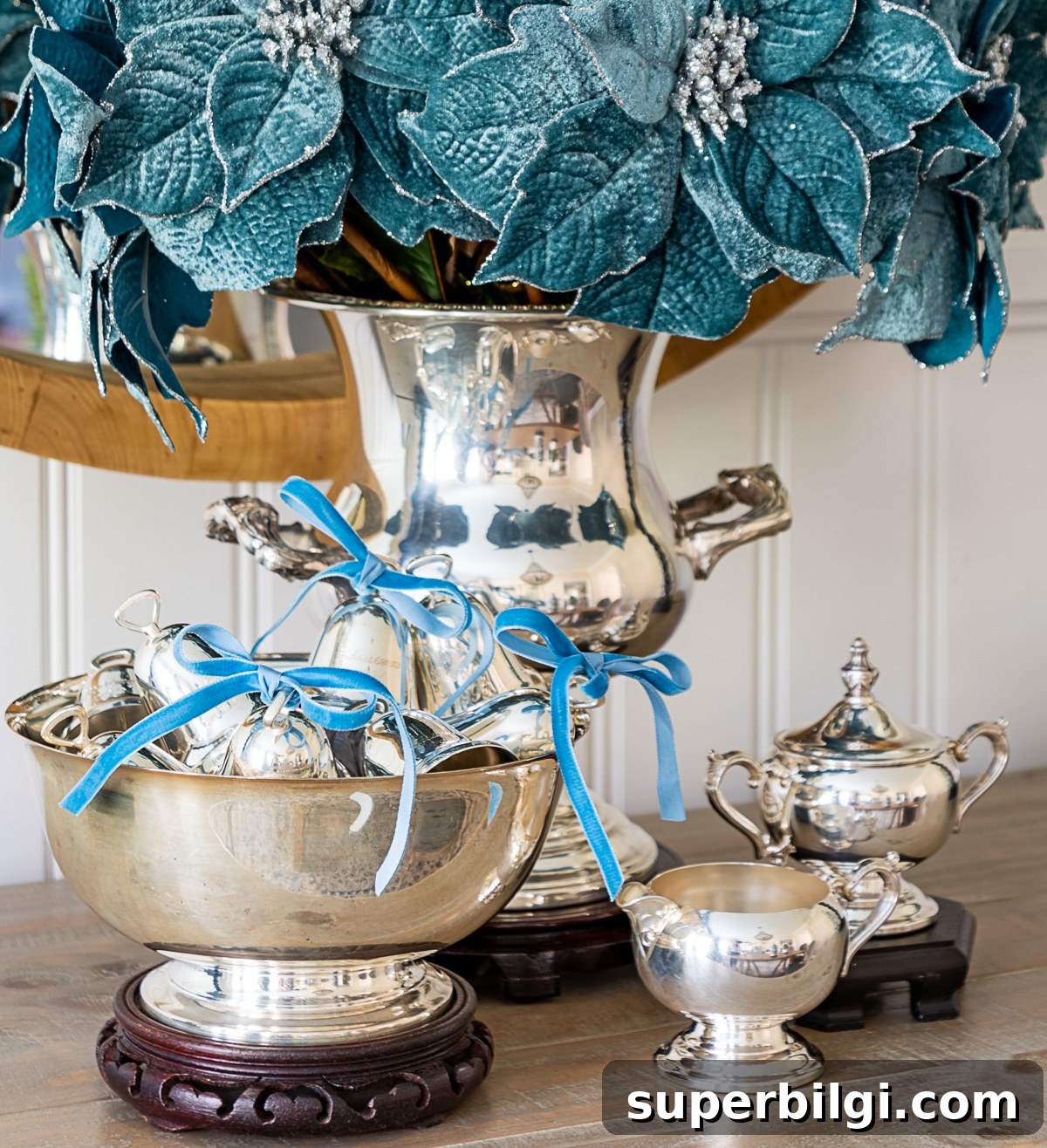 Elegant Holiday Decor: Christmas Coffee Bars and Cozy Bedrooms 6 Elegant Williamsburg Blue and Silver Christmas Decor