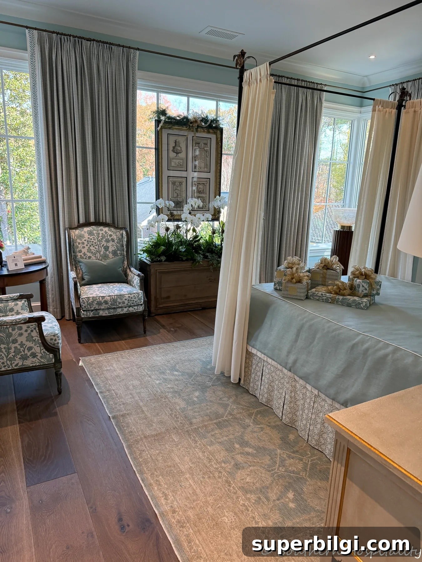 home for the holidays showhouse