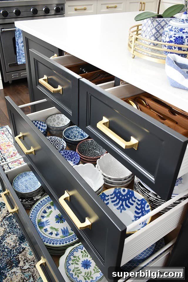 Spring Prep: DIY Picture Frames and Fresh Kitchen Ideas 10 kitchen drawers with blue and white dishes