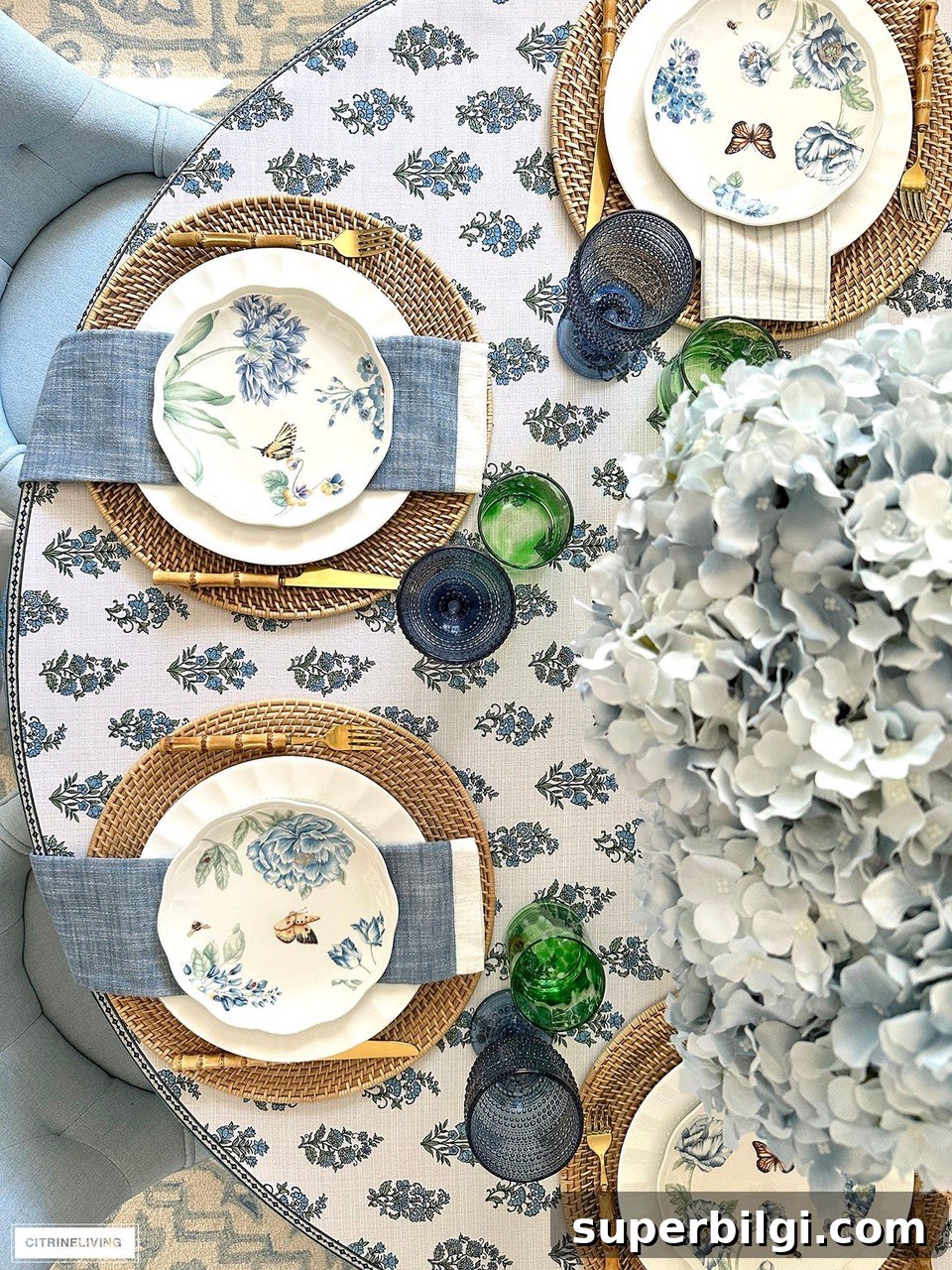 Easter Tablescapes and Sea Salt Paint: Fresh Spring Decor 8 spring tablescape
