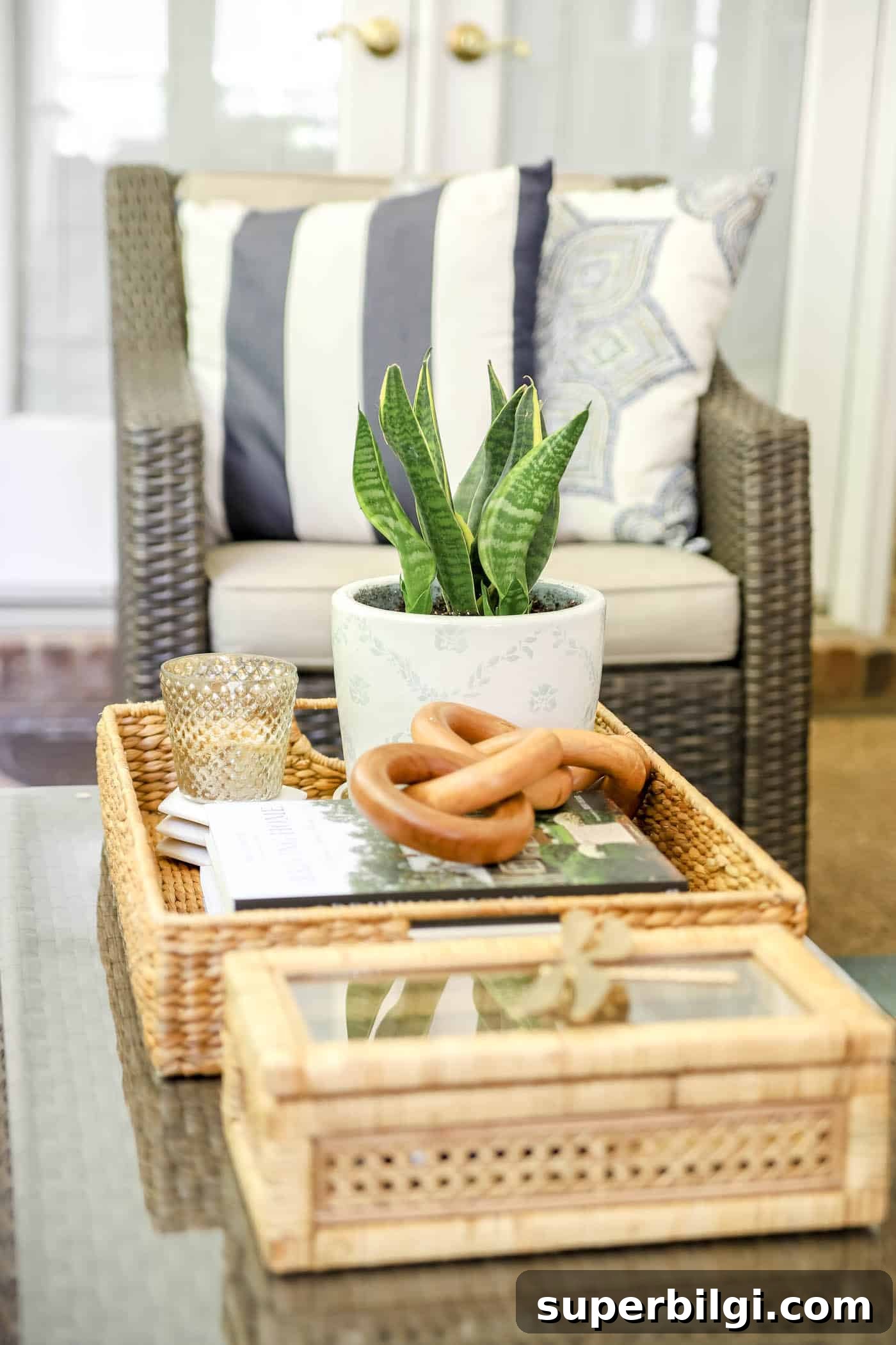 Summer Entryway Makeover: Garden Ideas and Coffee Table Decor 8 coffee table decor