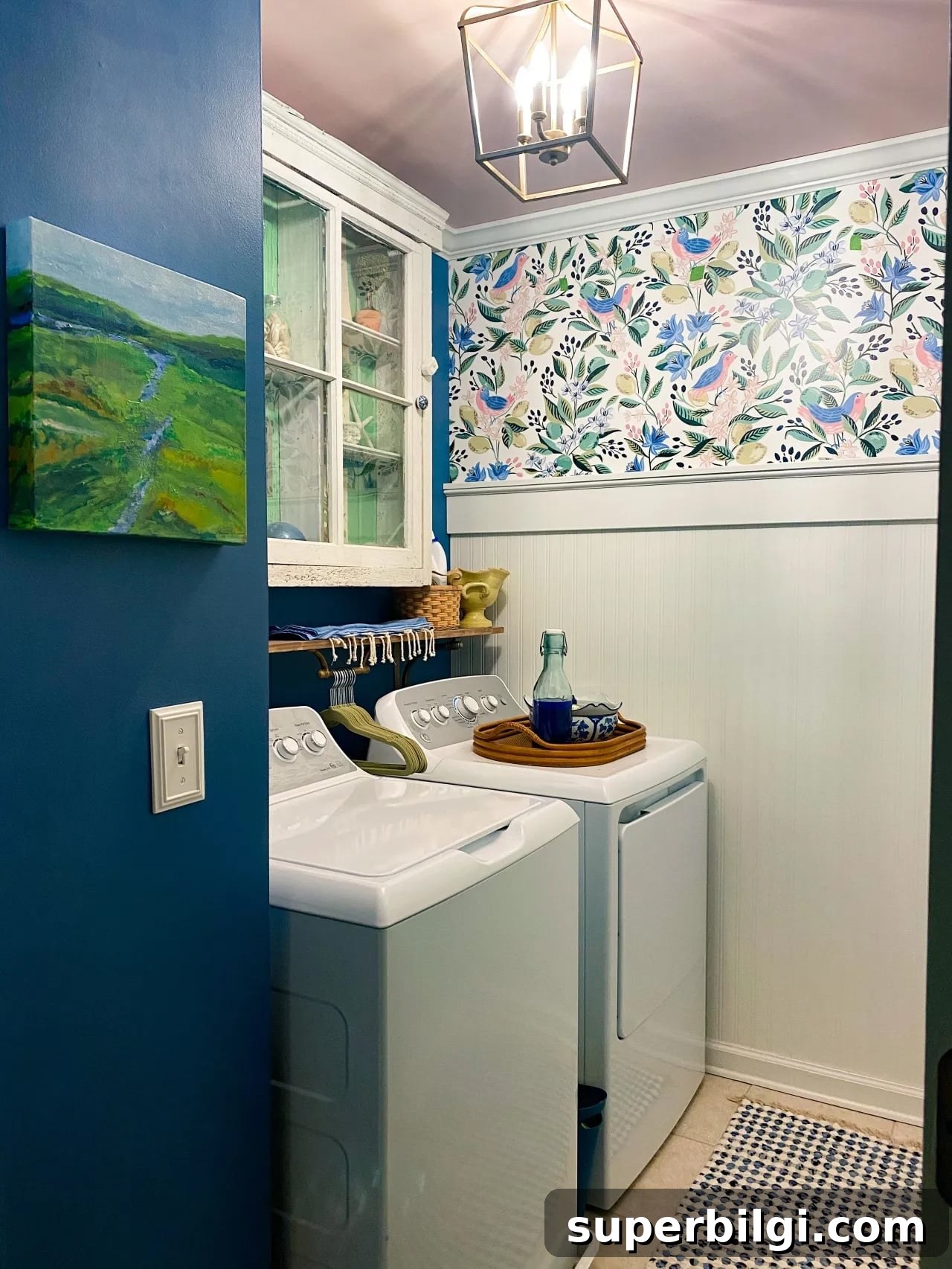 Timeless Decorating Ideas: End Table Styling and Color Schemes 4 small laundry room decor ideas