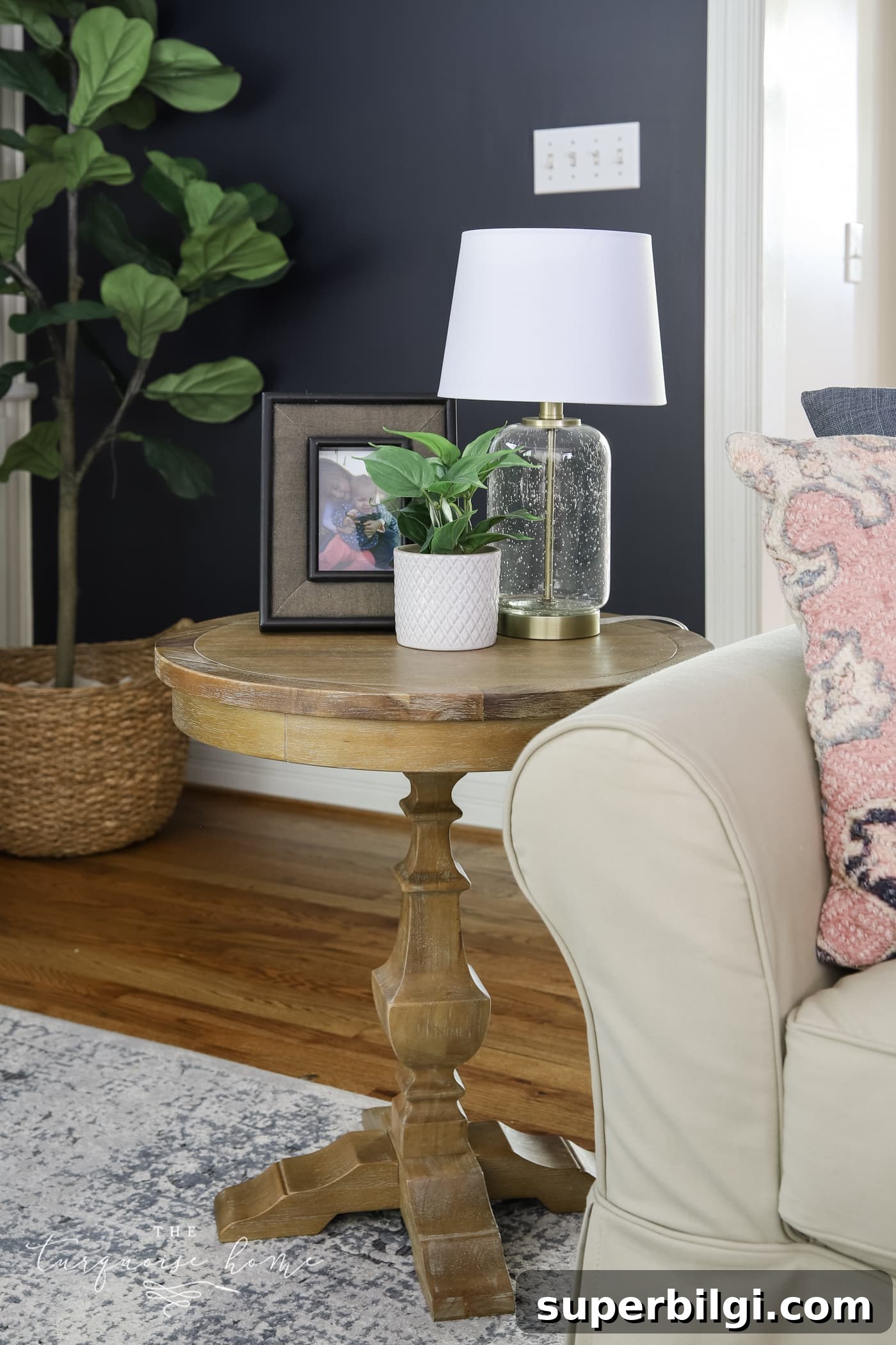Timeless Decorating Ideas: End Table Styling and Color Schemes 10 how to style an end table