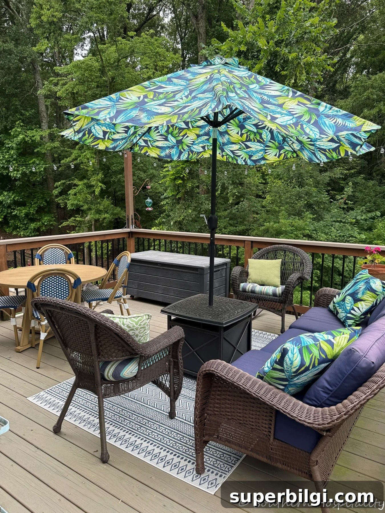Summer to Fall Decor: Bamboo Shades & Dried Hydrangeas 10 tropical deck refresh
