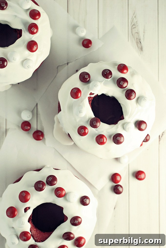 14 Irresistible Valentine's Day Desserts 14 Red-Velvet-Bundt-Cake-5